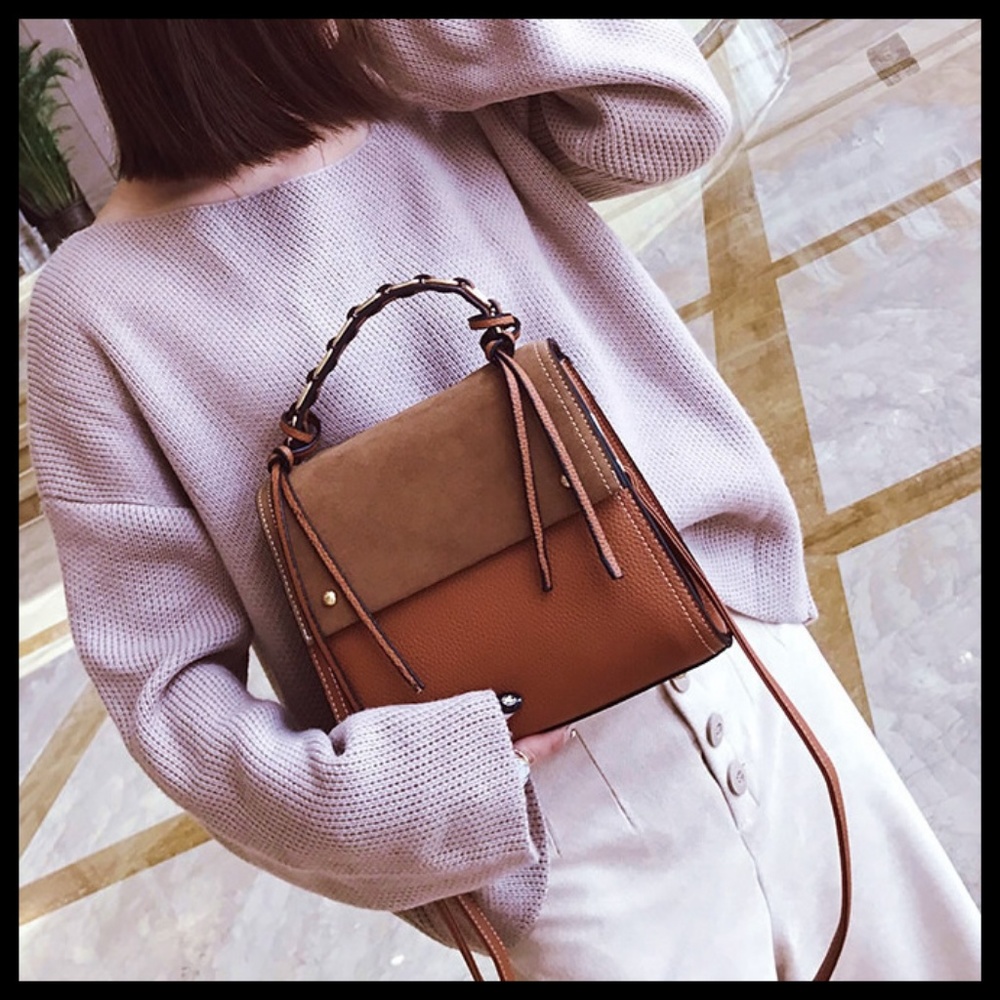 NEW LISBON Tote Crossbody - Picture 2 of 8